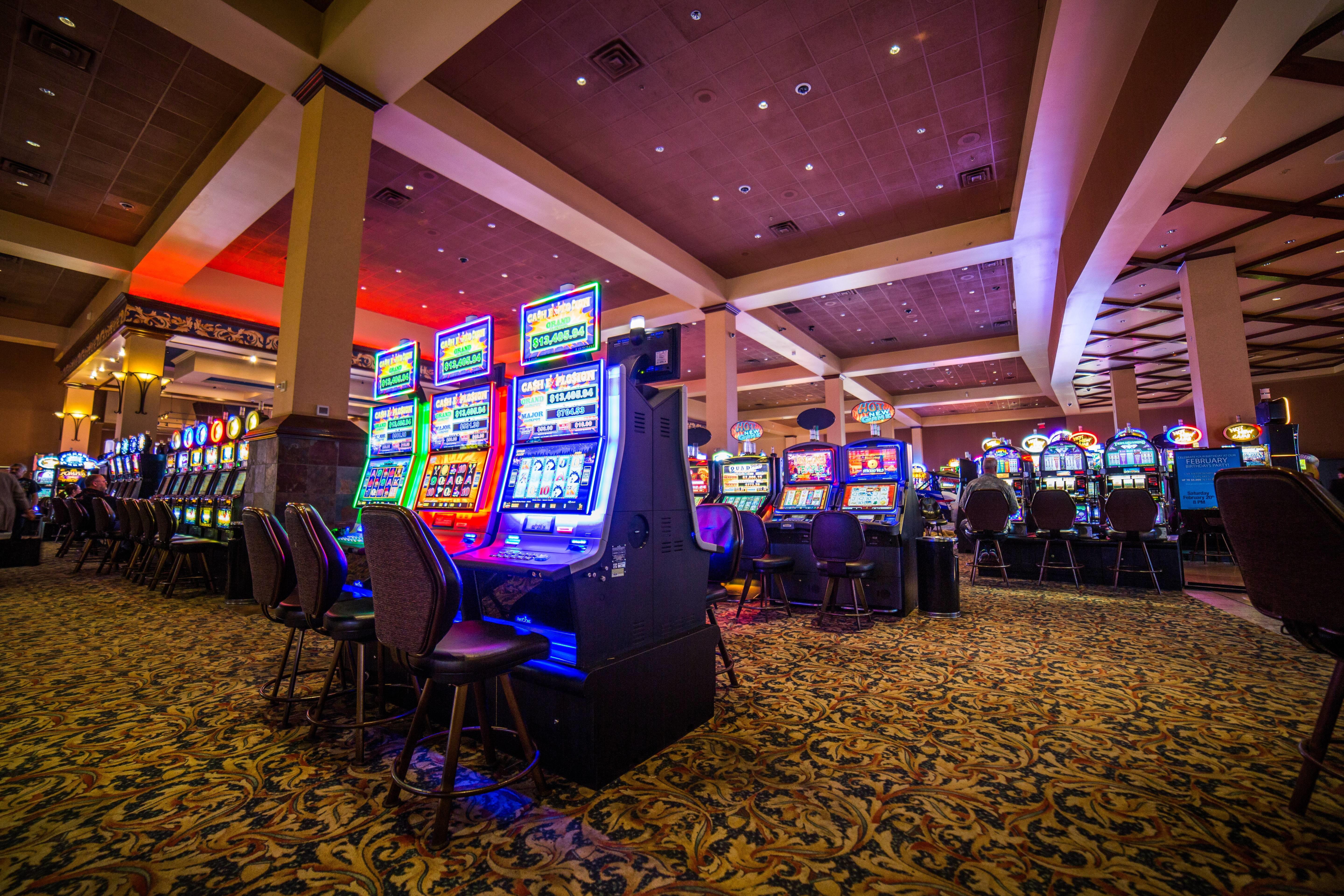 280 KOSTENLOSE SPINS bei Casino com